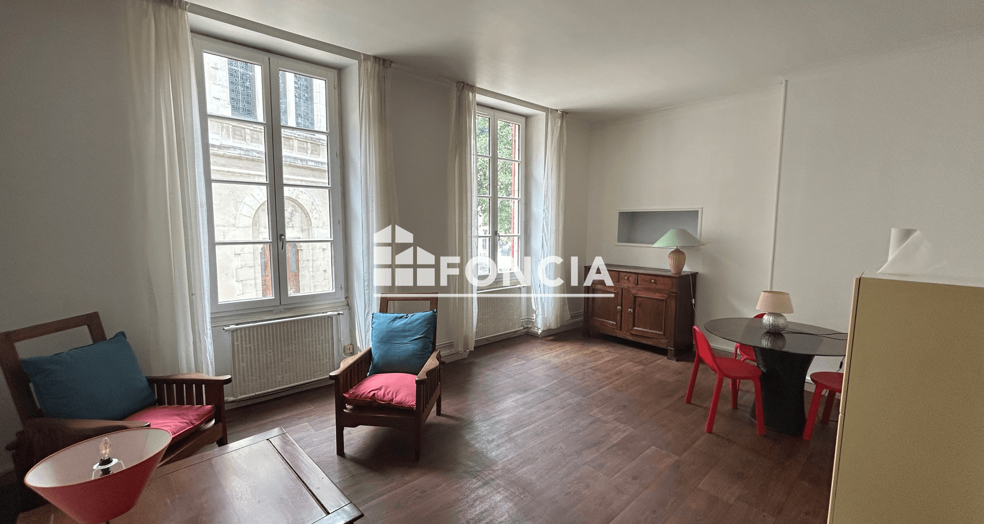 Appartement meublé 2 pièces (55 m²) à louer - Valence (26000)