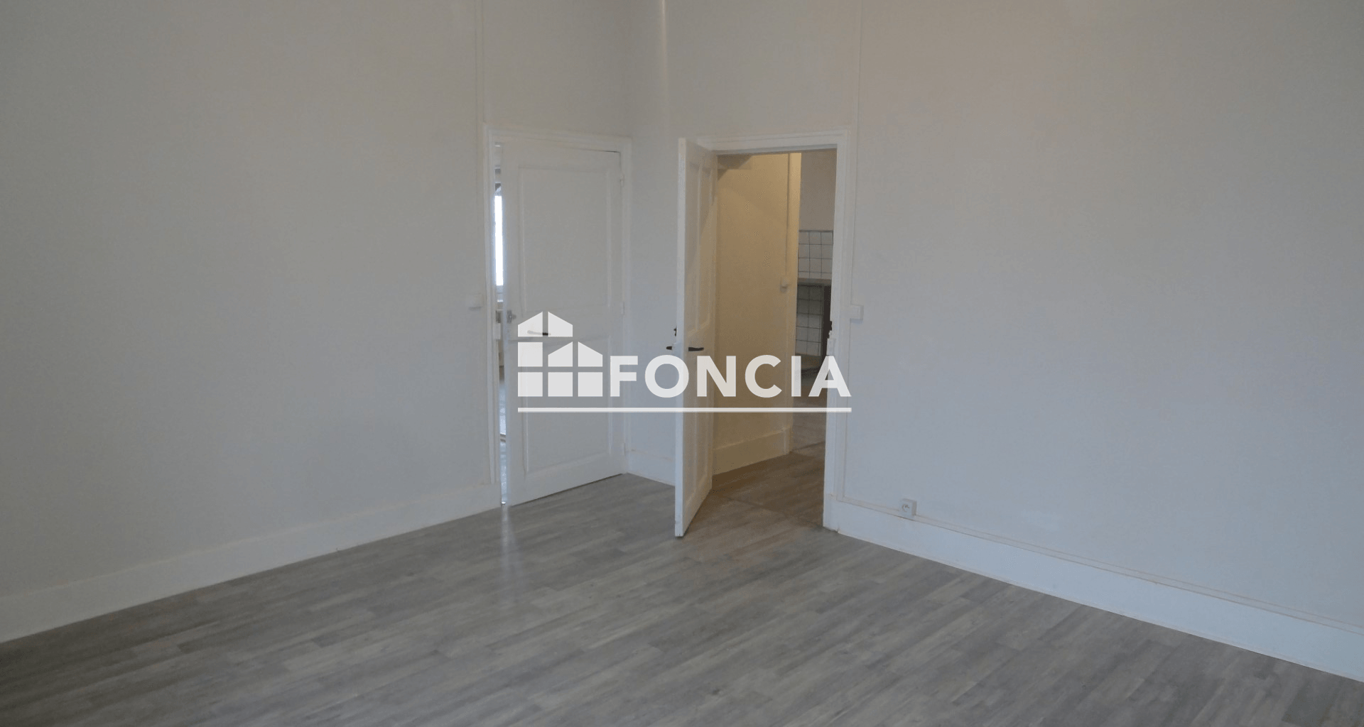 Appartement 2 pièces (74.45 m²) à louer - Vinay (38470)