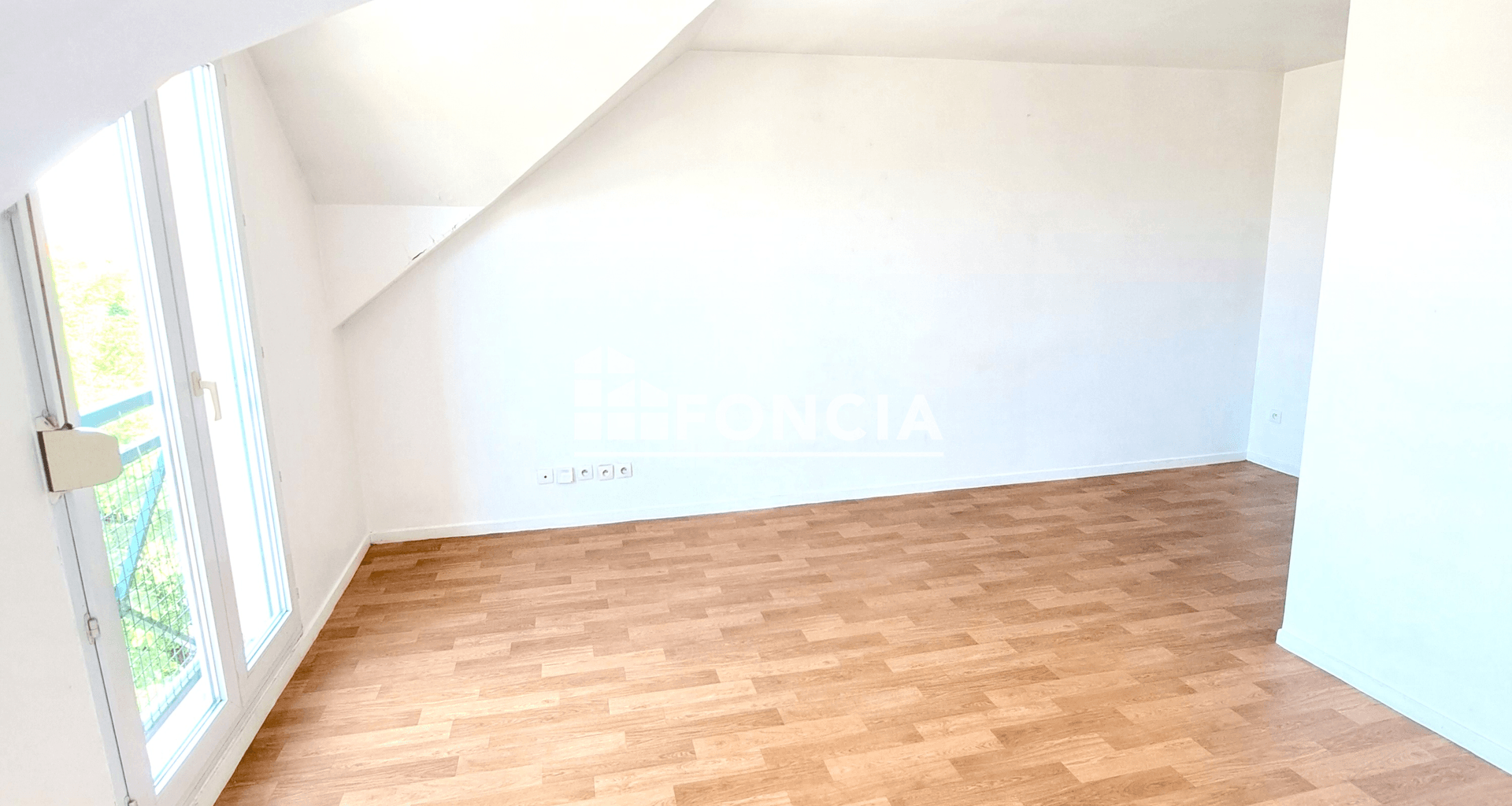 Studio (28.15 m²) à louer - Verneuil-sur-seine (78480)