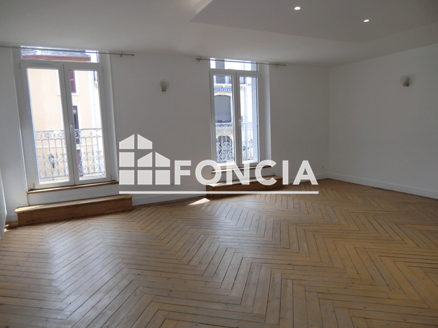 Appartement 5 pièces (143.7 m²) à louer - Aix Les Bains (73100)