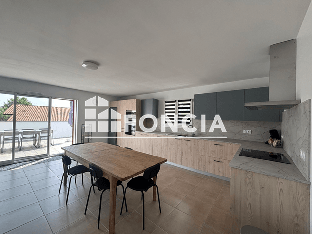 Appartement meublé 4 pièces (102 m²) à louer - Saint Pee Sur Nivelle (64310)
