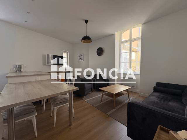 Appartement meublé 3 pièces (81 m²) à louer - Beziers (34500)