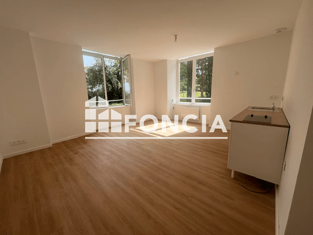 Appartement 2 pièces (52.54 m²) à louer - Kerlaz (29100)