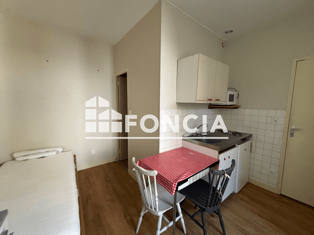 Studio meublé (13.79 m²) à louer - Rennes (35000)