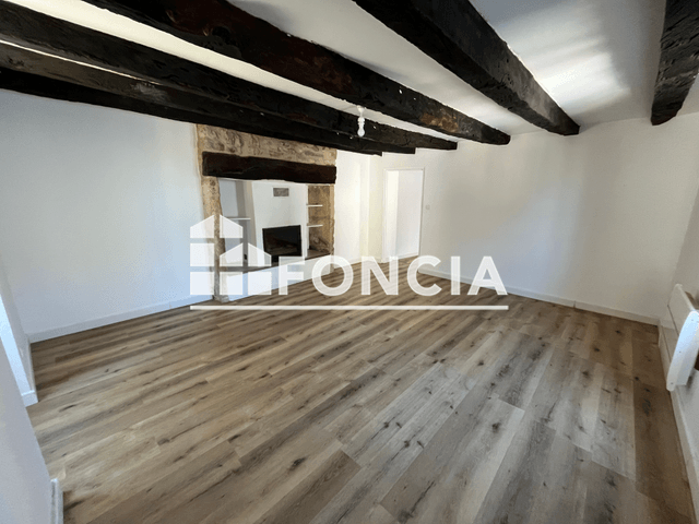 Maison 3 pièces (67 m²) à louer - Terrasson-lavilledieu (24120)