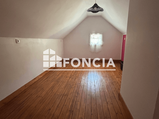 Appartement meublé 3 pièces (71.35 m²) à louer - Montval (72500)
