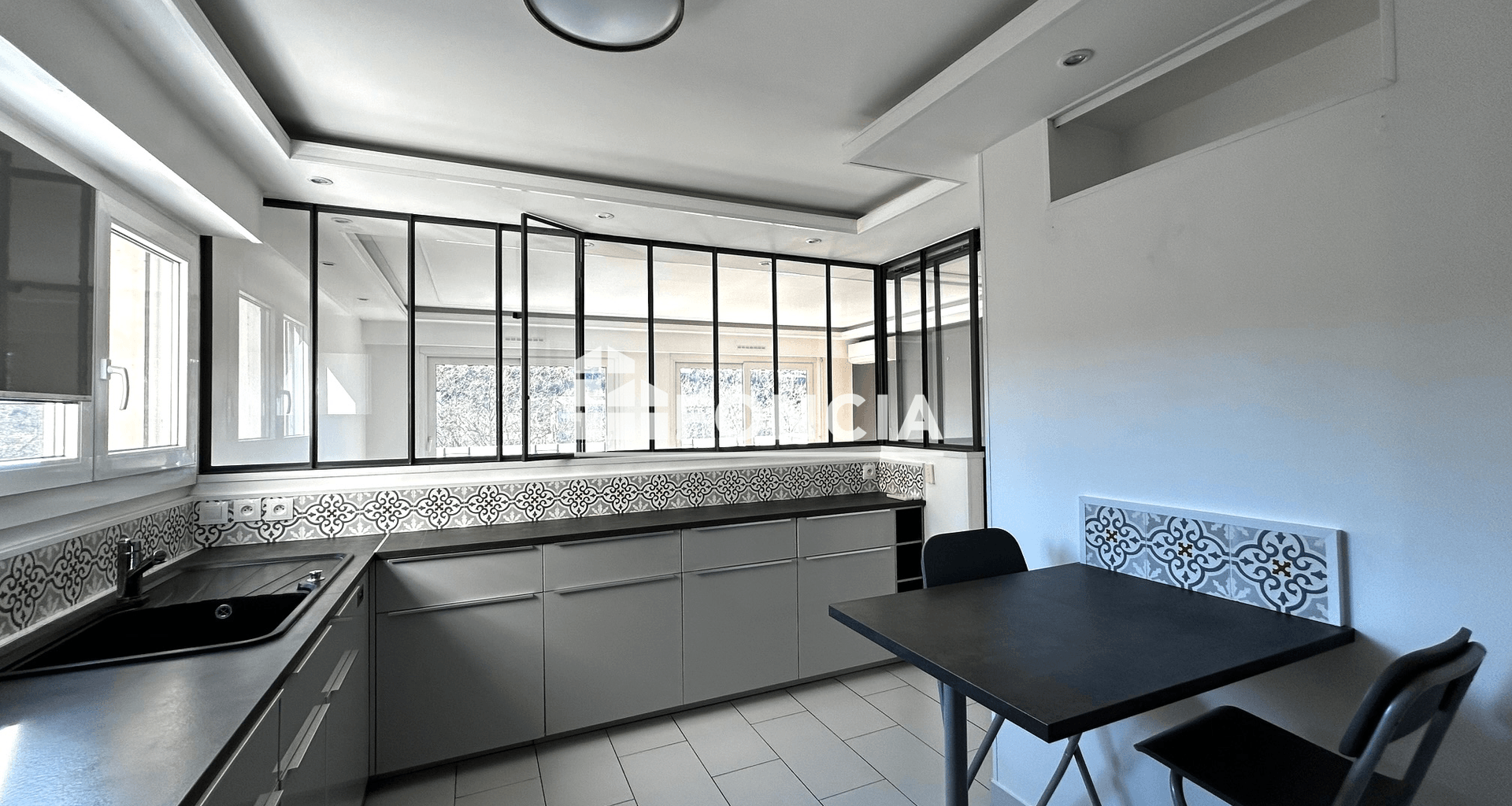 Appartement meublé 3 pièces (74.4 m²) à louer - Lyon 4ᵉ (69004)