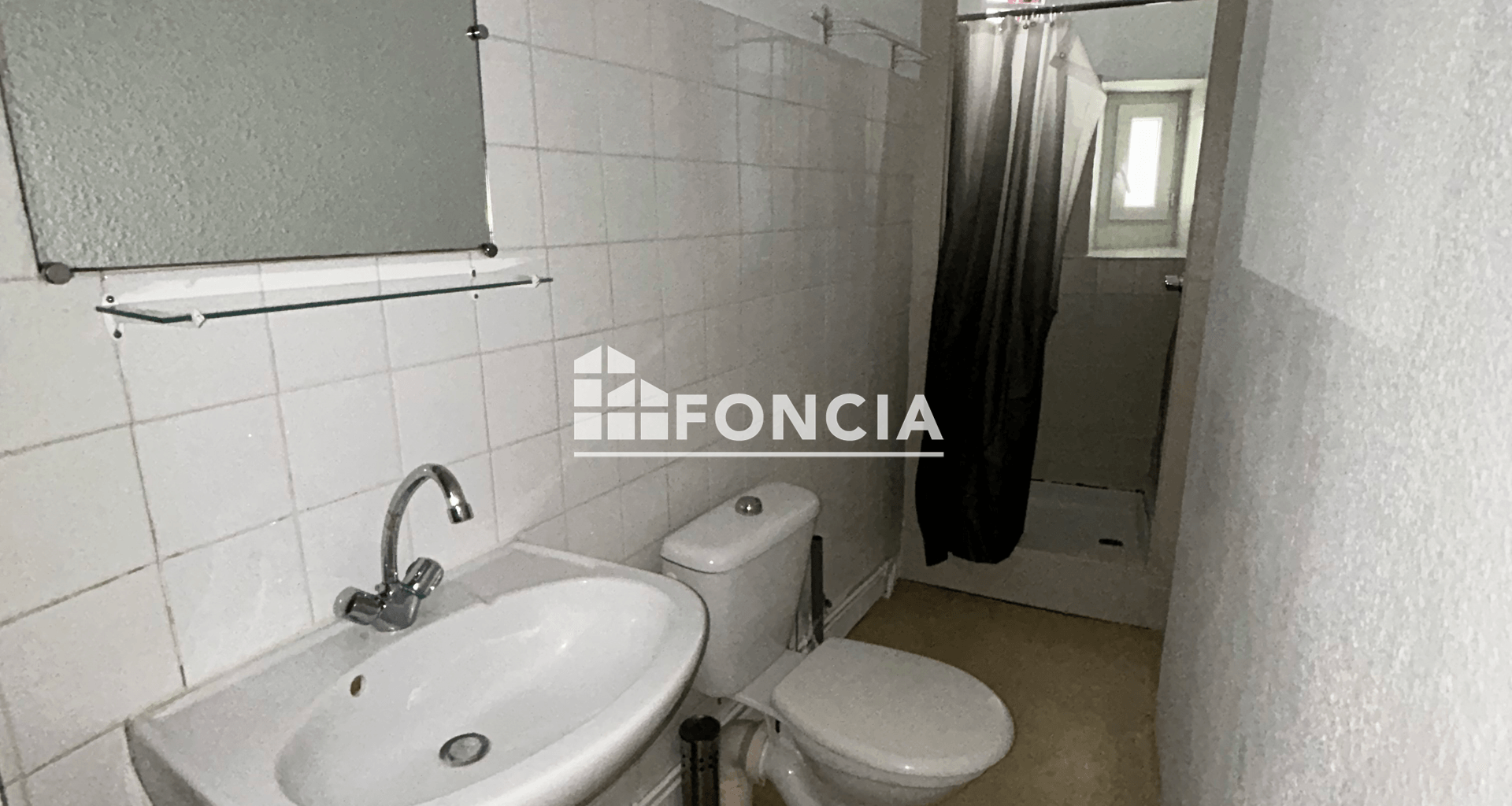 Studio meublé (26 m²) à louer - Romans-sur-isère (26100)
