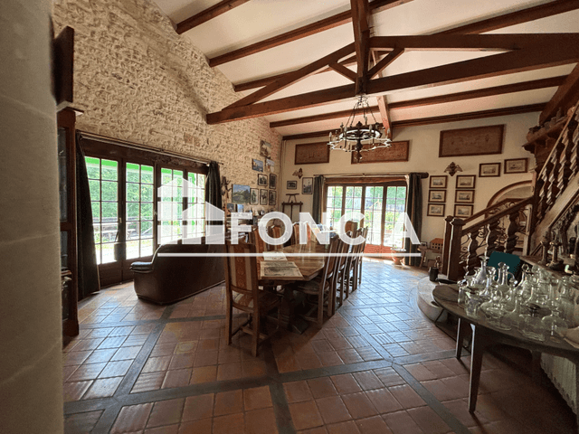 Maison 6 pièces (278 m²) à vendre - Saint-palais-du-né (16300)