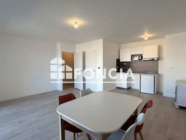 Appartement meublé 2 pièces (51.42 m²) à louer - Pont L'eveque (14130)