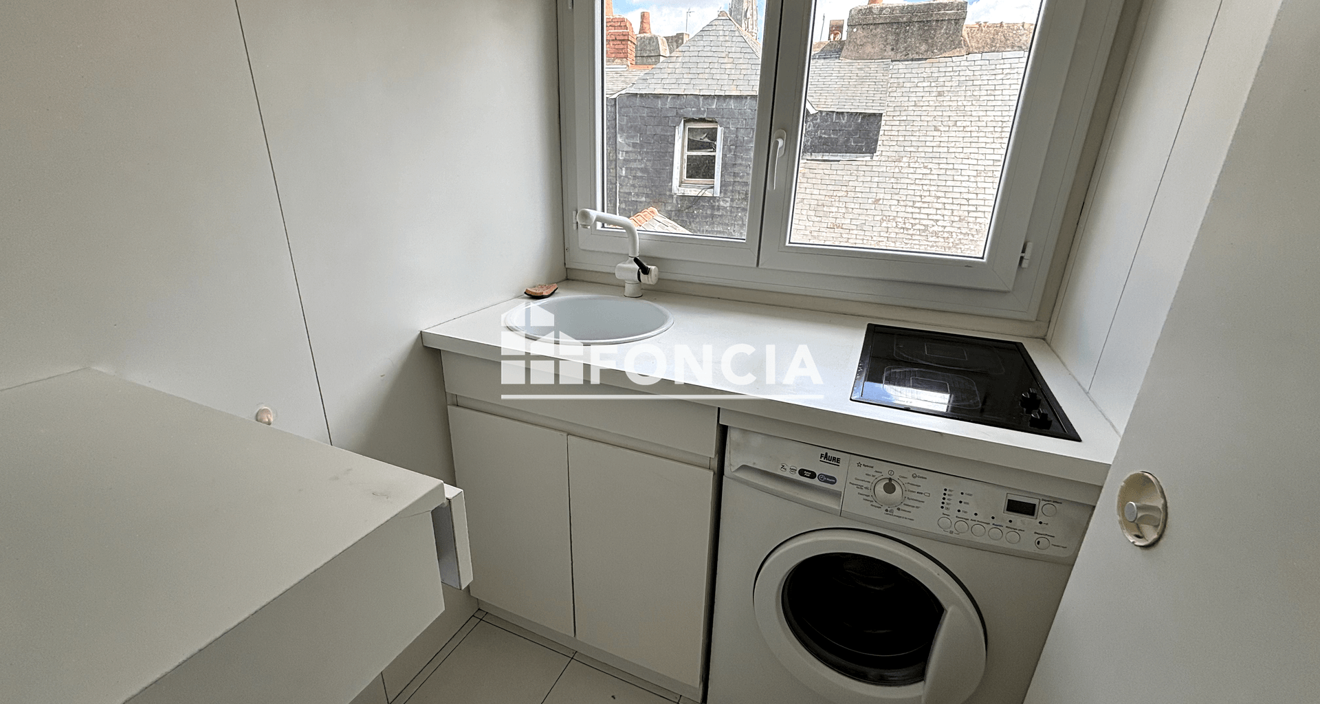 Studio (27.7 m²) à vendre - Nantes (44000)