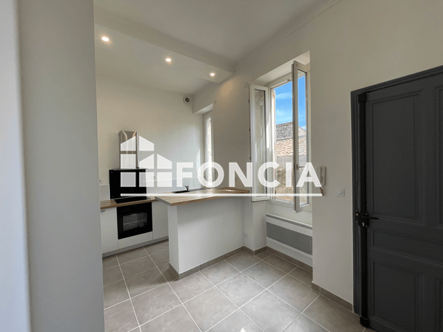Appartement 2 pièces (40.14 m²) à louer - Nimes (30000)