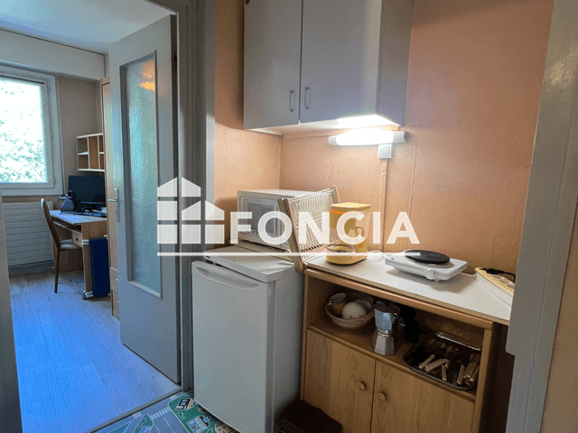 Studio meublé (13.75 m²) à louer - Saint Egreve (38120)