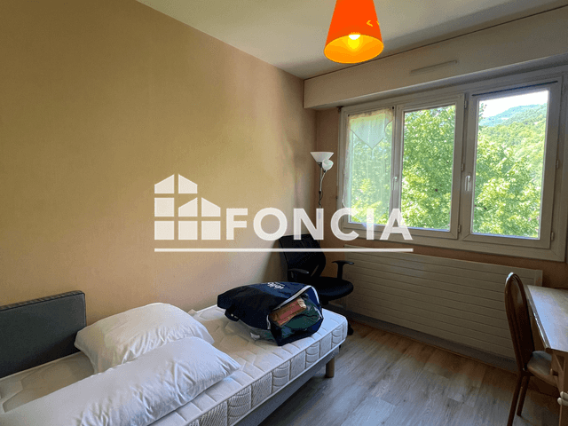 Studio meublé (13.75 m²) à louer - Saint Egreve (38120)