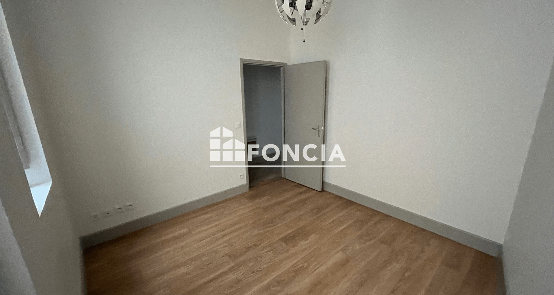 Appartement 2 pièces (44.8 m²) à louer - Nîmes (30000)