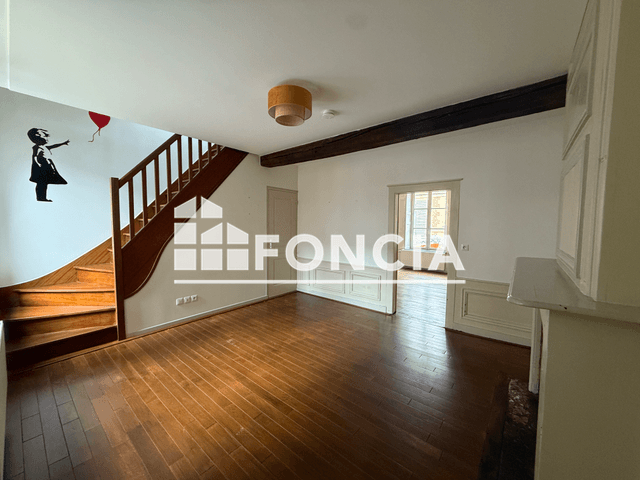 Appartement 3 pièces (80 m²) à louer - Charleville Mezieres (08000)