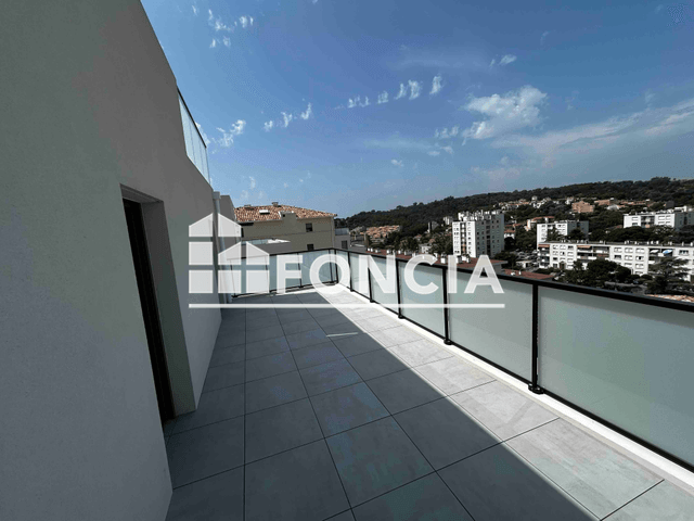 Appartement 3 pièces (61.7 m²) à louer - Cannes (06400)