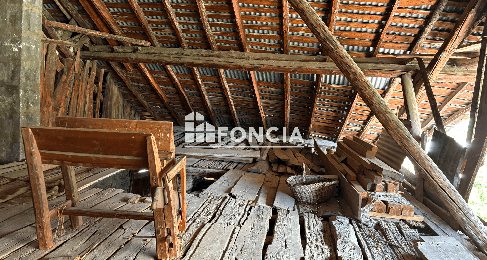 Maison 5 pièces (62 m²) à vendre - Saint-martin-de-queyrières (05120)