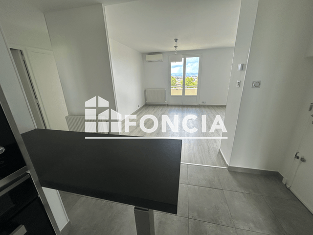 Appartement 3 pièces (66.53 m²) à louer - Decines-charpieu (69150)