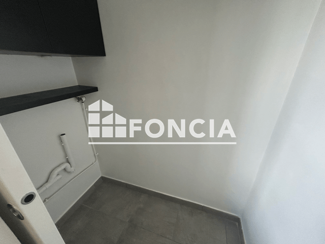 Appartement 3 pièces (66.53 m²) à louer - Decines-charpieu (69150)