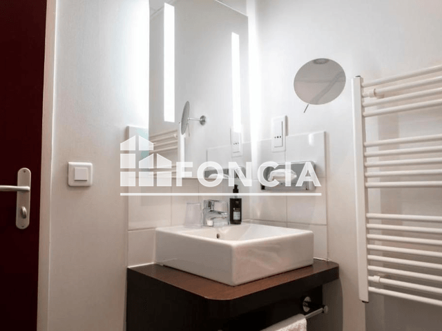 Appartement meublé 2 pièces (29.68 m²) à louer - Grenoble (38100)