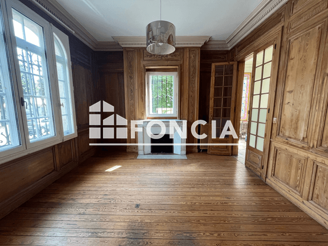Maison 7 pièces (244.31 m²) à louer - Bordeaux (33200)