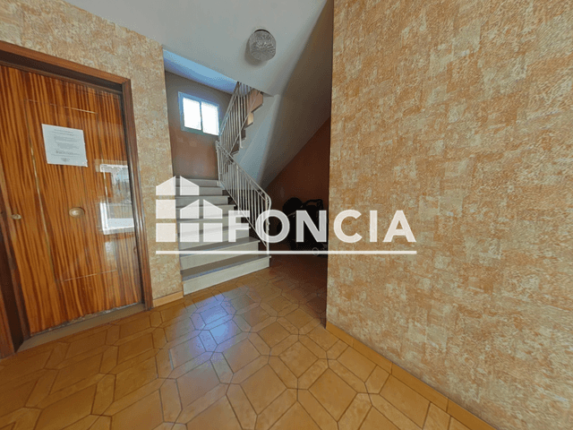 Appartement 3 pièces (75.39 m²) à louer - St Laurent Du Var (06700)