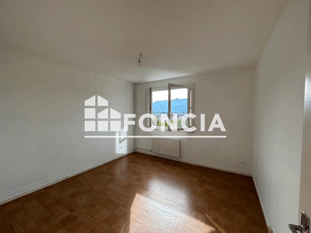 Studio (30 m²) à louer - Fontaine (38600)
