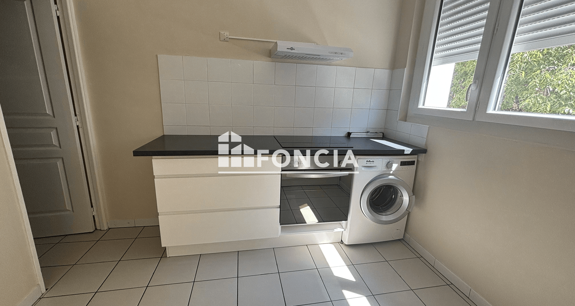 Studio (28 m²) à louer - Donzère (26290)