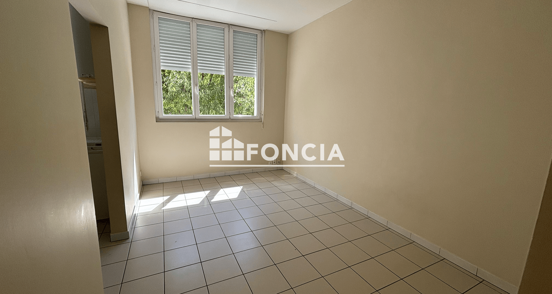 Studio (28 m²) à louer - Donzère (26290)