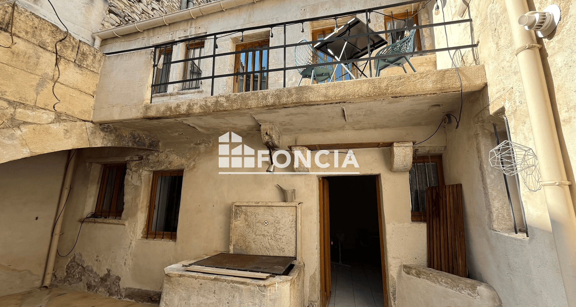 Appartement meublé 3 pièces (76.06 m²) à louer - Nîmes (30000)