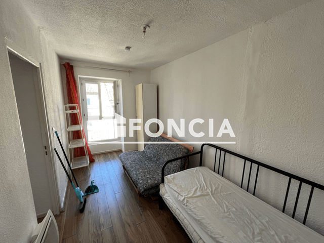 Appartement meublé 2 pièces (30 m²) à louer - Nimes (30000)