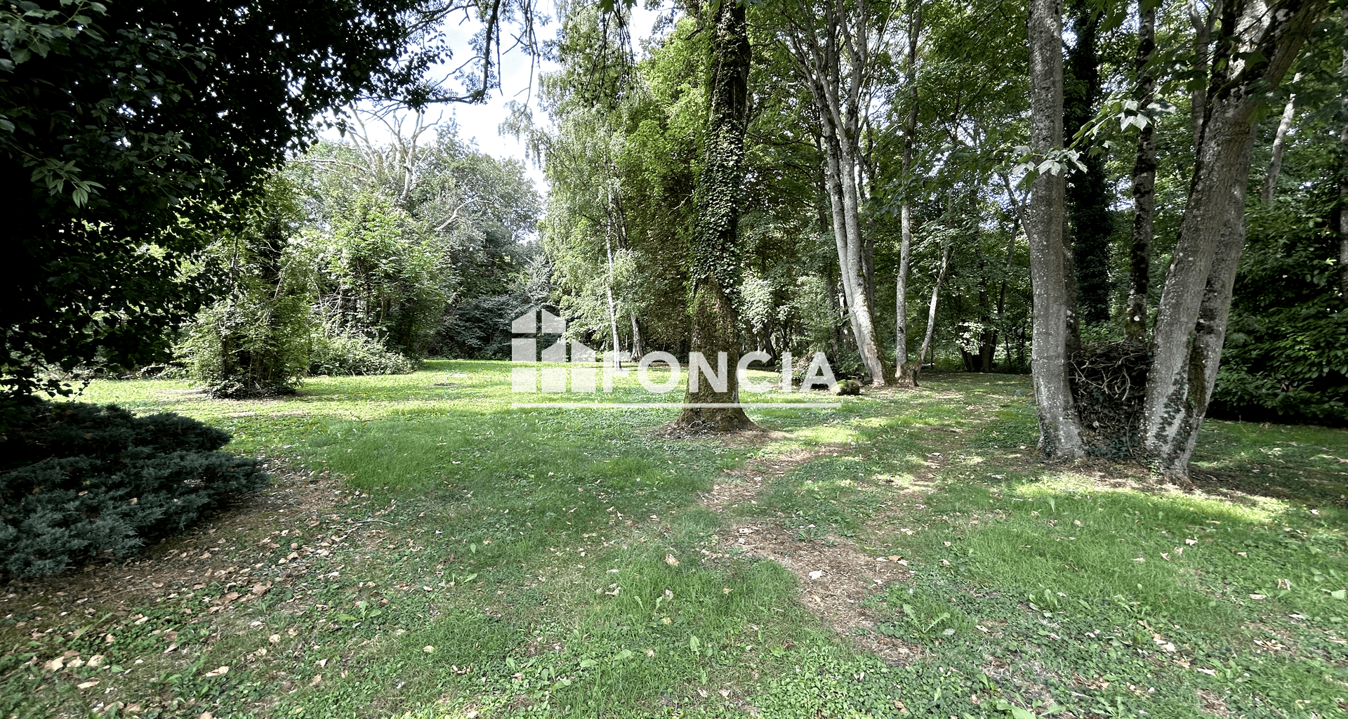 Maison 9 pièces (200 m²) à vendre - Fontenay-le-vicomte (91540)