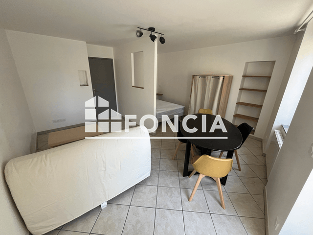 Studio meublé (32 m²) à louer - Flers (61100)