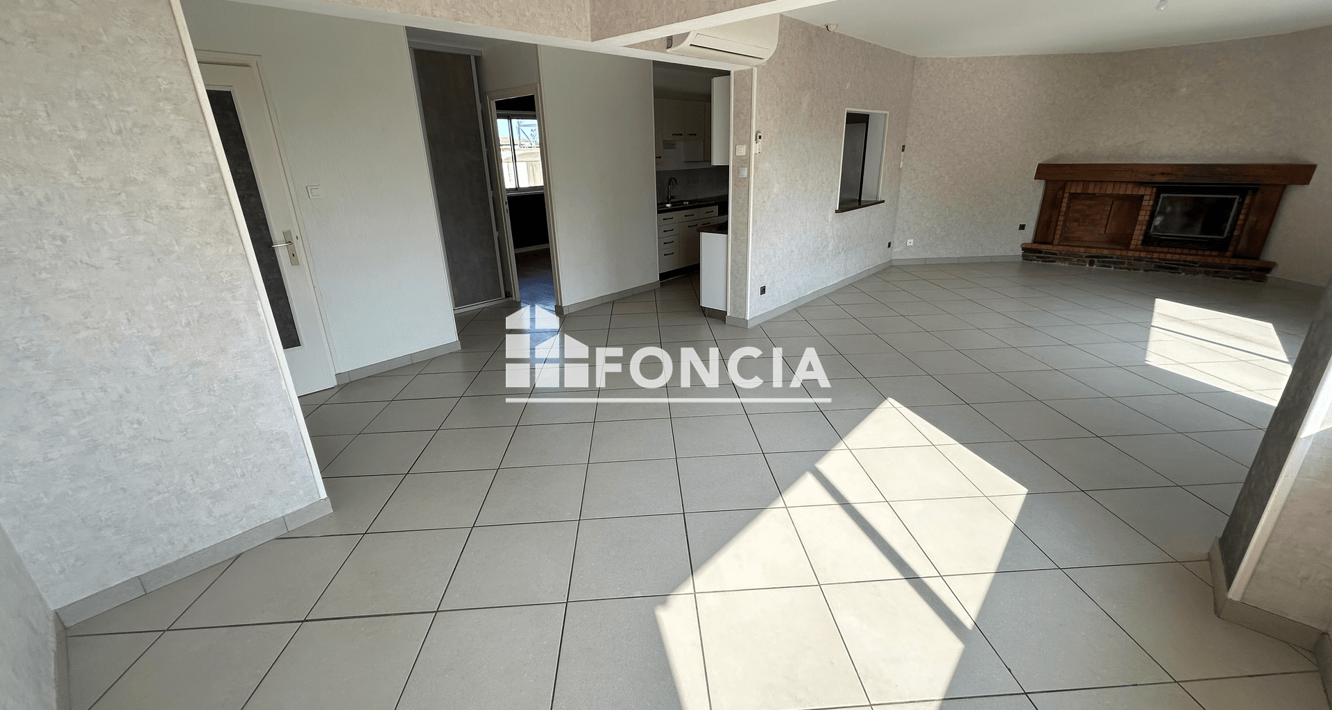 Appartement 5 pièces (120.14 m²) à louer - Villette-d'anthon (38280)
