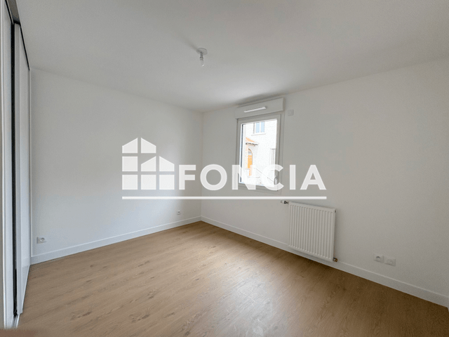 Appartement 2 pièces (57.2 m²) à louer - Bourg En Bresse (01000)