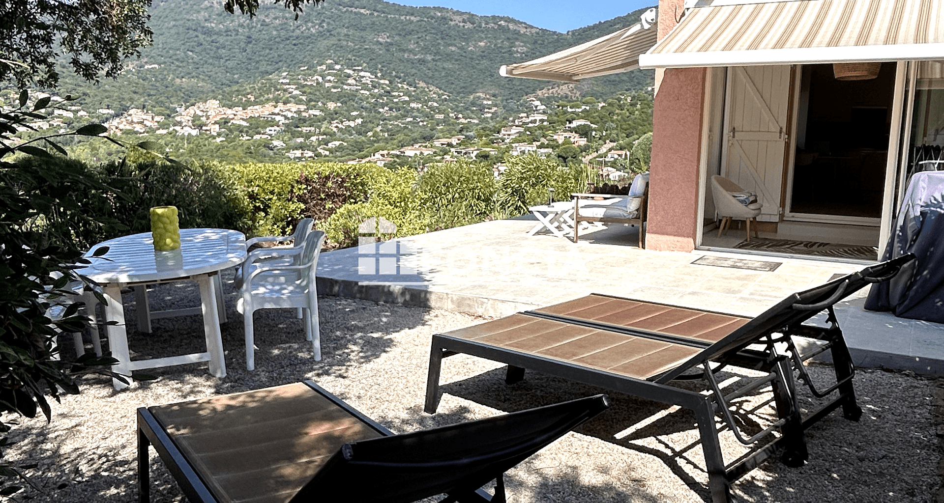 Appartement 3 pièces (49 m²) à vendre - Cavalaire-sur-mer (83240)