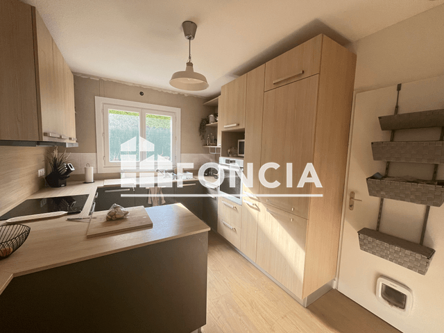 Maison 5 pièces (88 m²) à louer - Chens Sur Leman (74140)