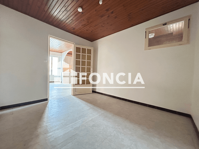 Studio (33.85 m²) à louer - Marignane (13700)