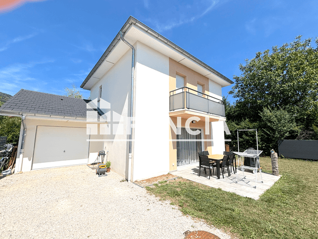 Maison 5 pièces (100 m²) à louer - Saint Etienne De Crossey (38960)