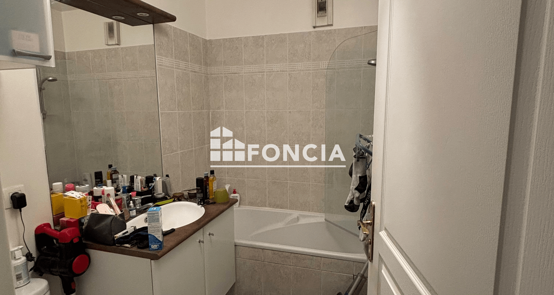Appartement meublé 2 pièces (40.4 m²) à louer - Le Plessis-robinson (92350)