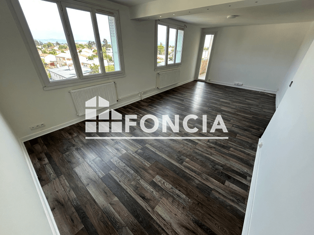 Appartement 4 pièces (73 m²) à louer - Romans Sur Isere (26100)