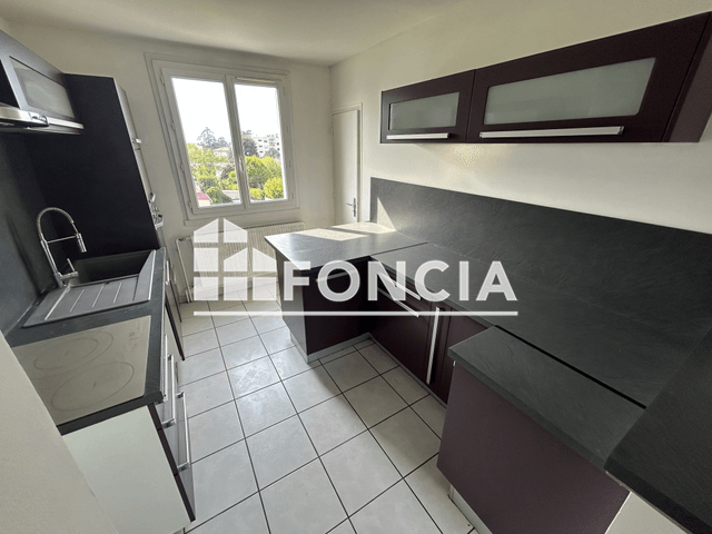 Appartement 4 pièces (73 m²) à louer - Romans Sur Isere (26100)