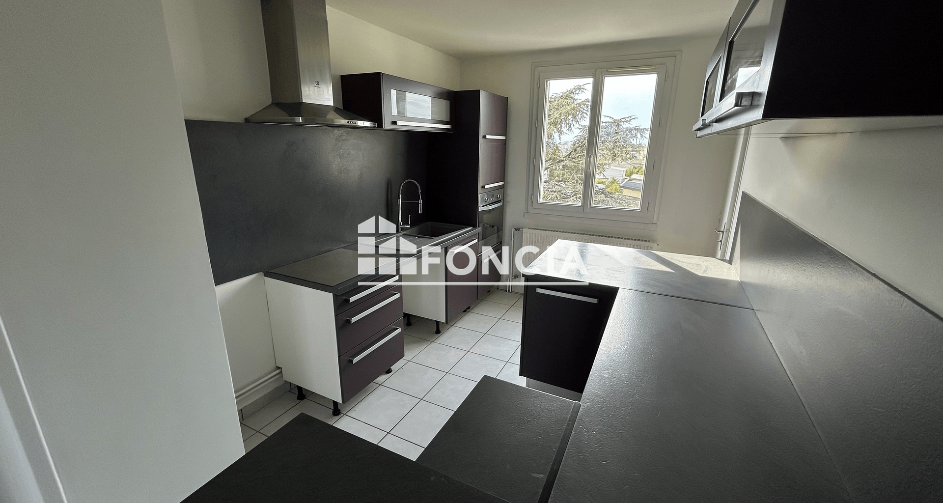 Appartement 4 pièces (73 m²) à louer - Romans-sur-isère (26100)