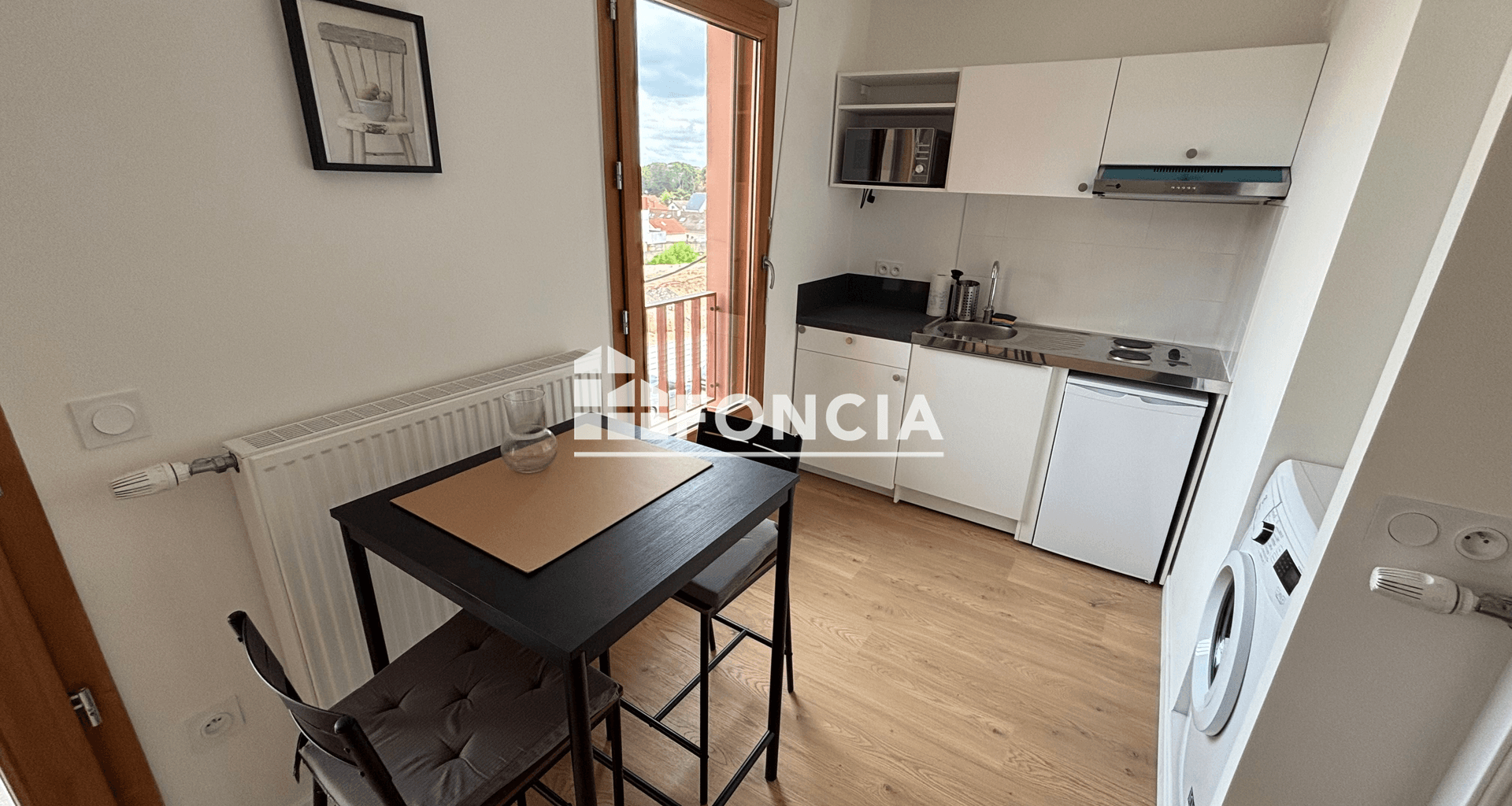 Studio meublé (29.3 m²) à louer - Orly (94310)
