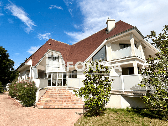 Maison 14 pièces (450 m²) à vendre - Vaujours (93410)