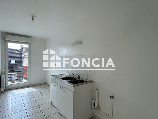 Appartement 3 pièces (74.8 m²) à louer - Lens (62300)
