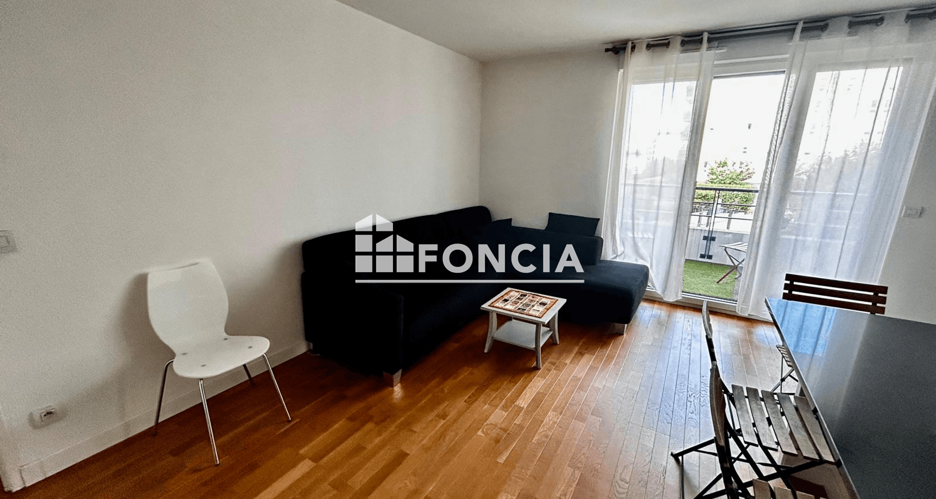 Appartement meublé 3 pièces (59.99 m²) à louer - Issy-les-moulineaux (92130)