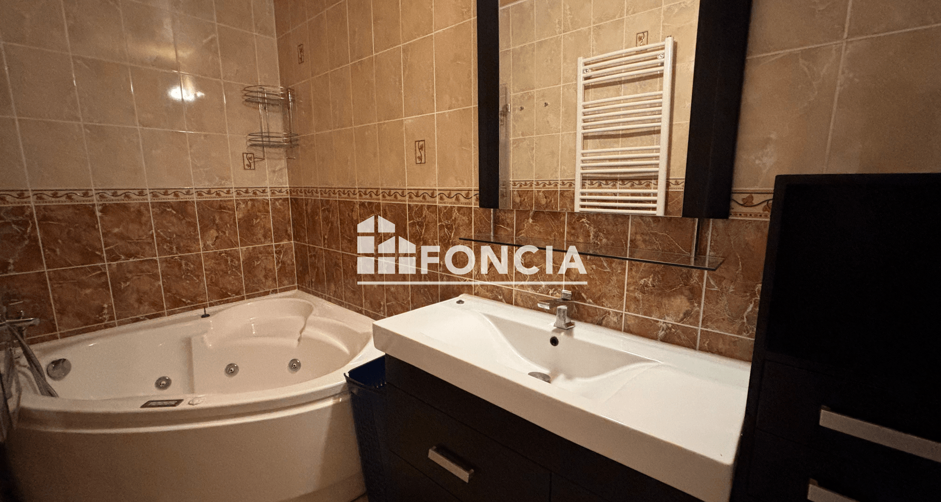 Appartement meublé 4 pièces (107.7 m²) à louer - Froges (38190)