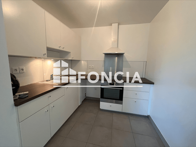 Appartement 2 pièces (49.46 m²) à louer - Saint Raphael (83700)